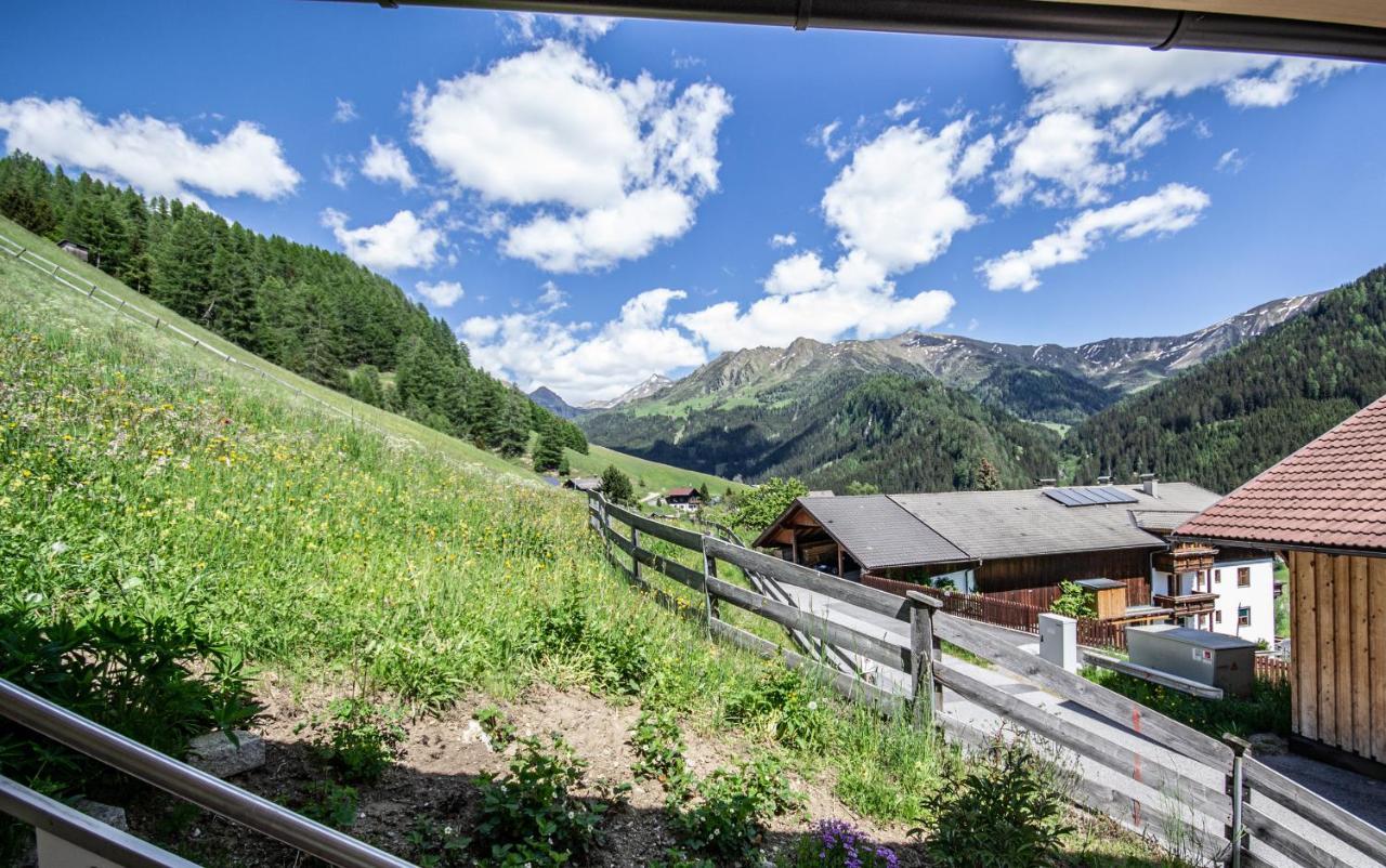 Alpengasthof Eppensteiner Navis Exterior foto