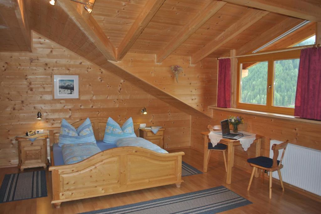 Alpengasthof Eppensteiner Navis Zimmer foto